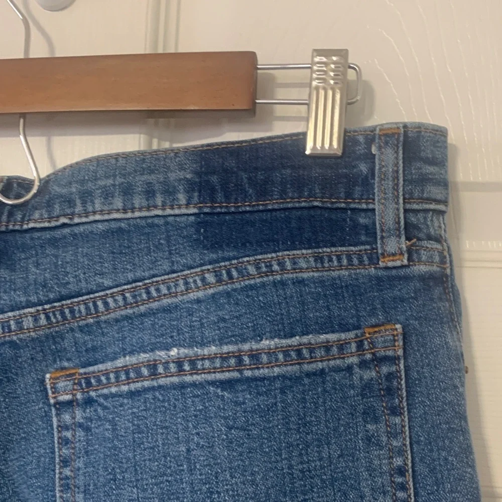Abercrombie & Fitch The Mom High Rise Jeans Women’s Size 31/12